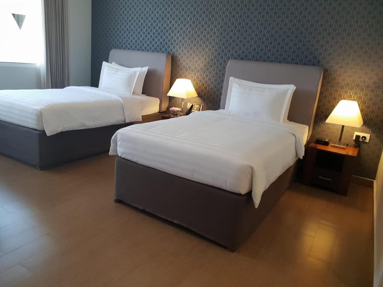 The Curve Hotel Doha Exterior foto